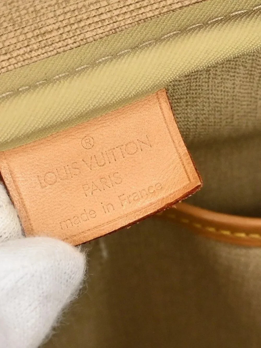 Louis Vuitton Deauville Bowling Vanity Handbag M47270